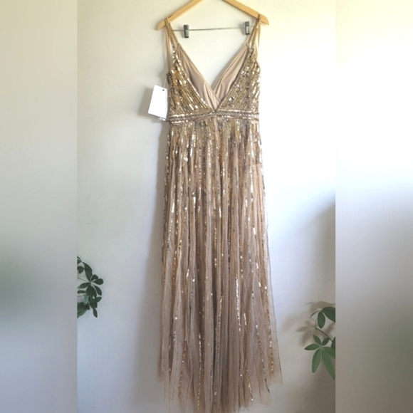 Mac Duggal,‎ Sequined Wrapover  Sleeveless Gown, Nude Gold, Size 8, NWT - Picture 5 of 13